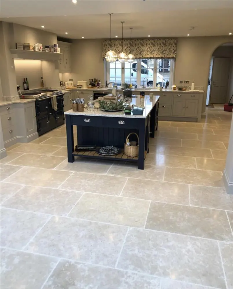 Tica porcelain floor